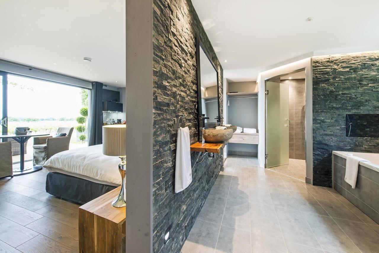 Tinwood Estate Vineyard Lodges Чичестер Экстерьер фото