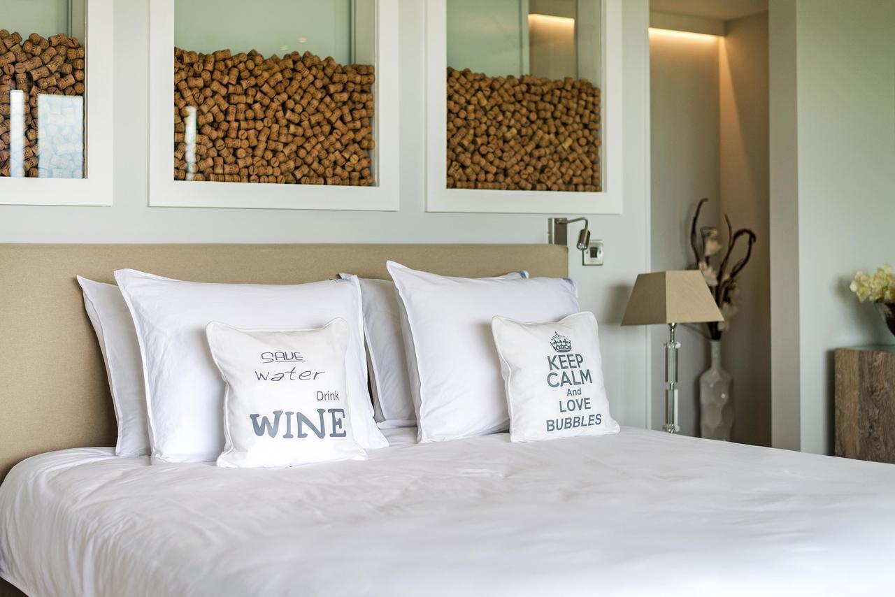 Tinwood Estate Vineyard Lodges Чичестер Экстерьер фото